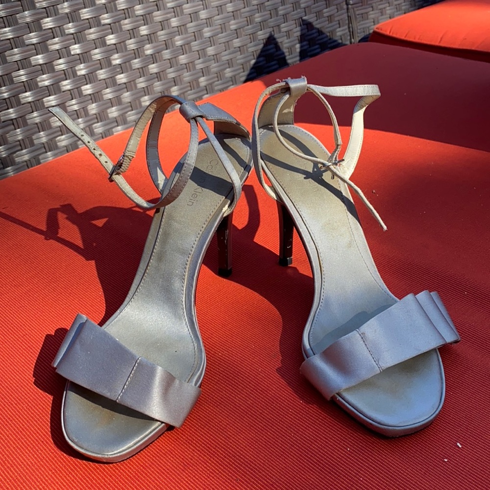 Calvin Klein Strappy Gray Satin high heel size 7.5